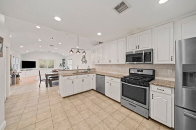 39 Davis St, Hanover, MA 02339 - photo 7