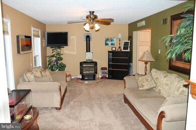 5678 Mineral Hill Rd, Sykesville, MD 21784 - photo 3