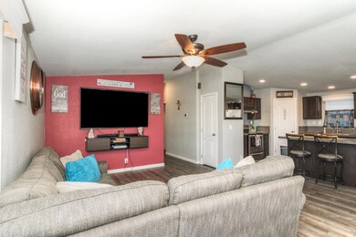 Yarrow Dr SW 2520 (10 of 24)