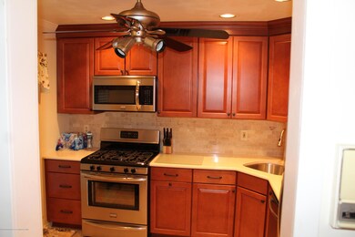 1307 W Union Ln unit A1, Manasquan, NJ 08736 - photo 4