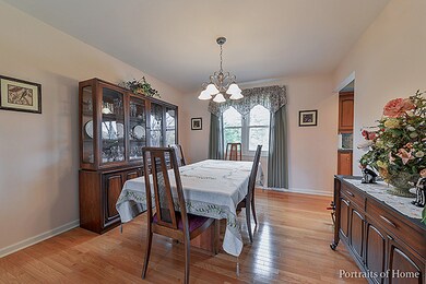 1469 Huntleigh Ct, Wheaton, IL 60189 - photo 4