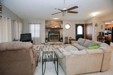 10233 n 10th st-104
