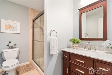 16 Marlborough Ave, Middlesex, NJ 08846 - photo 4