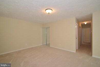 7583 Margate Ct unit 3B-204, Manassas, VA 20109 - photo 7