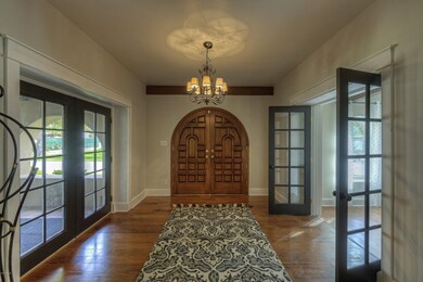 003_Foyer