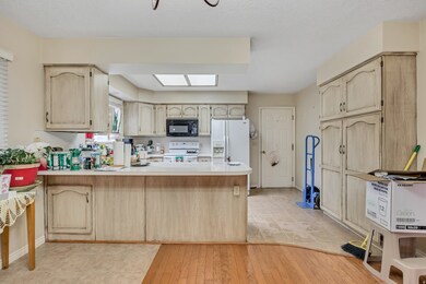 162 N 450 W unit 2, Orem, UT 84057 - photo 6