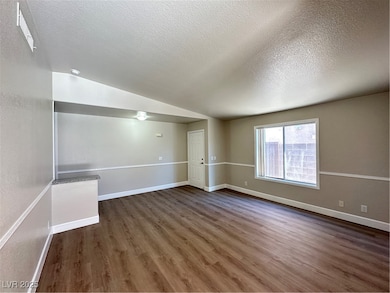 8109 Sickle Ln, Las Vegas, NV 89128 - photo 2