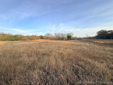 0 Pontotoc unit 2548251, Ada, OK 74820 - photo 2