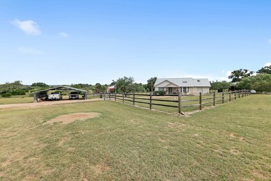720 Funf Kinder Rd, Fredericksburg, TX 78624 - photo 3