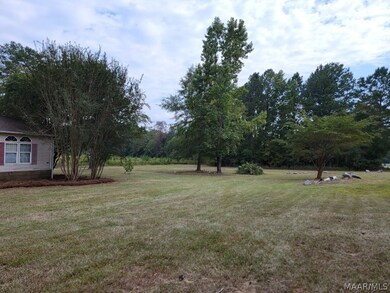 Long view of Front Yard