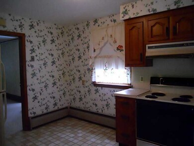 98 Bramans Ln, Portsmouth, RI 02871 - photo 3