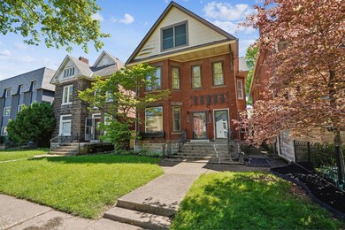 1386 1/2 Neil Ave