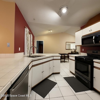 831 Fletcher Rd SE, Palm Bay, FL 32909 - photo 5