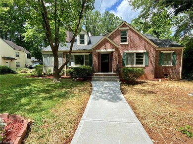 114 S Evergreen Ave, Siler City, NC 27344 - photo 2