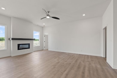 8-web-or-mls-2720-misty-flower-dr