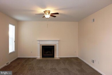 1393 Mallard Dr E, Chambersburg, PA 17202 - photo 7
