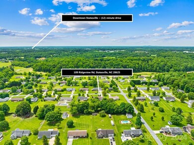 109 Ridgeview Rd, Statesville, NC 28625 - photo 4