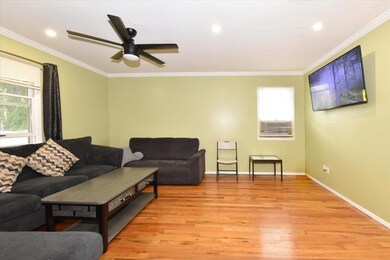 23 Monroe St, Franklin Square, NY 11010 - photo 2