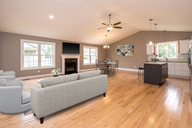 4 Quaboag Heights Dr unit 4, Monson, MA 01057 - photo 6