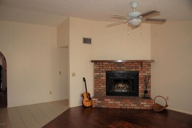 05-Fireplace