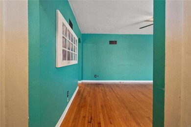 108 W Apple St, Freeburg, IL 62243 - photo 5