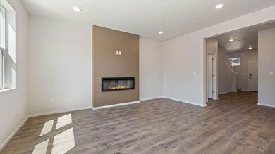 61147 Splendor Ln, Bend, OR 97702 - photo 3