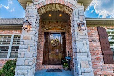 Feel like a million, the King of your Castle!