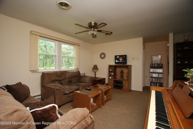 18D Living room