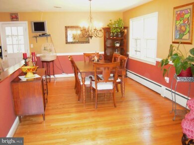 717 Orchard Way, Silver Spring, MD 20904 - photo 4