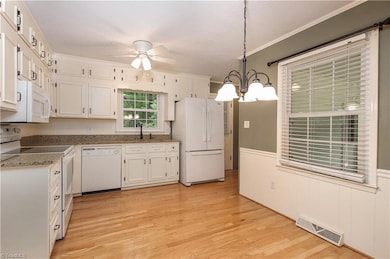 648 Cardinal St, Asheboro, NC 27205 - photo 5