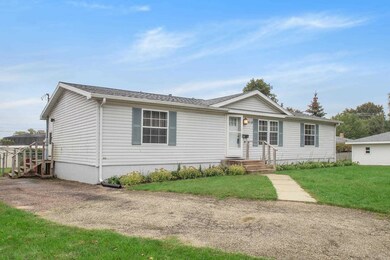 2618 Stark Ave, Elkhart, IN 46517 - photo 2