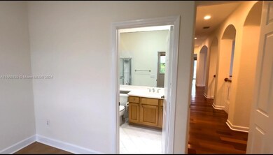 11150 NW 71st St, Doral, FL 33178 - photo 7