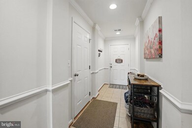 15616 John Diskin Cir, Woodbridge, VA 22191 - photo 4