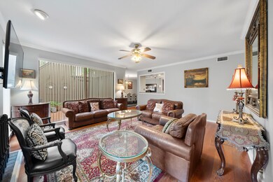 67 Litchfield Ln, Houston, TX 77024 - photo 4