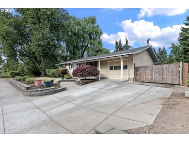 2990 Hyacinth St, Eugene, OR 97404 - photo 2