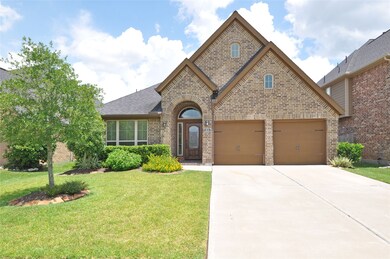 1826 Majestic Falls Ln, Richmond, TX 77469 - photo 2