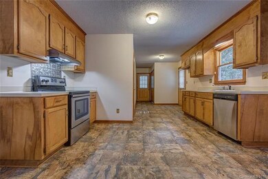 210 Aspen Dr, Gastonia, NC 28052 - photo 6