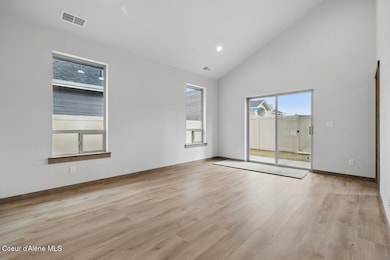 8424 N Snowflake Ln, Hayden, ID 83835 - photo 2