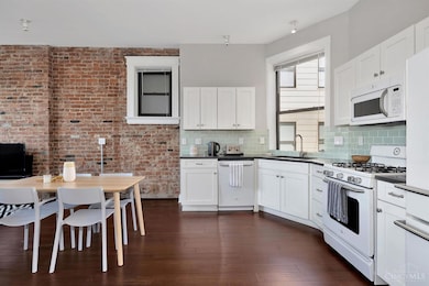 1501 Vine St, Cincinnati, OH 45202 - photo 7