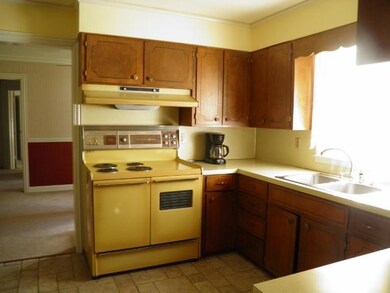 614 Iris Dr, Manchester, TN 37355 - photo 5