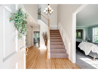 2341 Stonehurst Ct, Lake Oswego, OR 97034 - photo 4