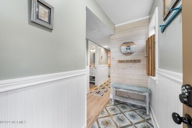 4-web-or-mls-202 Saint Mark Ct - 4