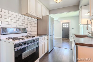 959 Kentfield sw-25