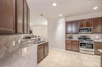 8018 Garrison Point Dr, Houston, TX 77040 - photo 7