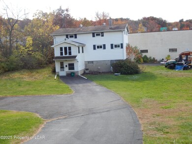 533 Penn Ave, Dupont, PA 18641 - photo 6