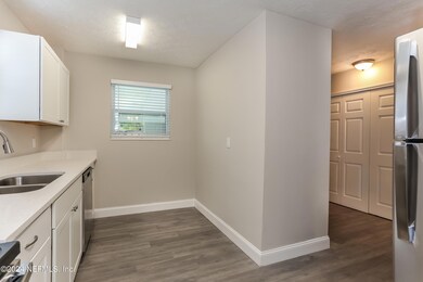 6628 Pinnochio Dr, Jacksonville, FL 32210 - photo 7