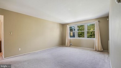 300 Glyndon Dr, Reisterstown, MD 21136 - photo 4