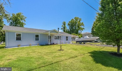 201 Blackwell Rd, Colonial Beach, VA 22443 - photo 2