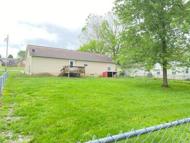 625 N Sunset Ave, Bolivar, MO 65613 - photo 3