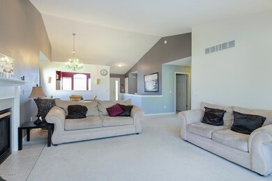 1558 Skylark-2